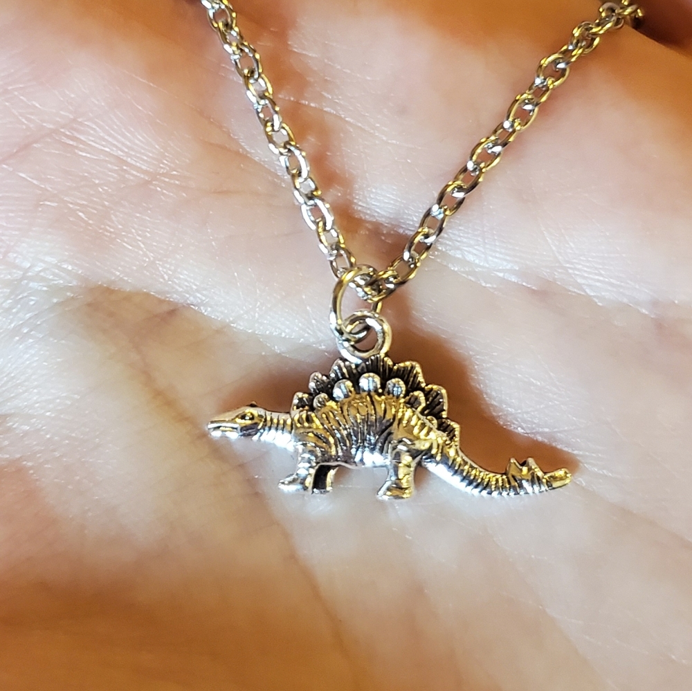 New Dainty Silver Stegosaurus Dinosaur Necklace - Picture 1 of 10